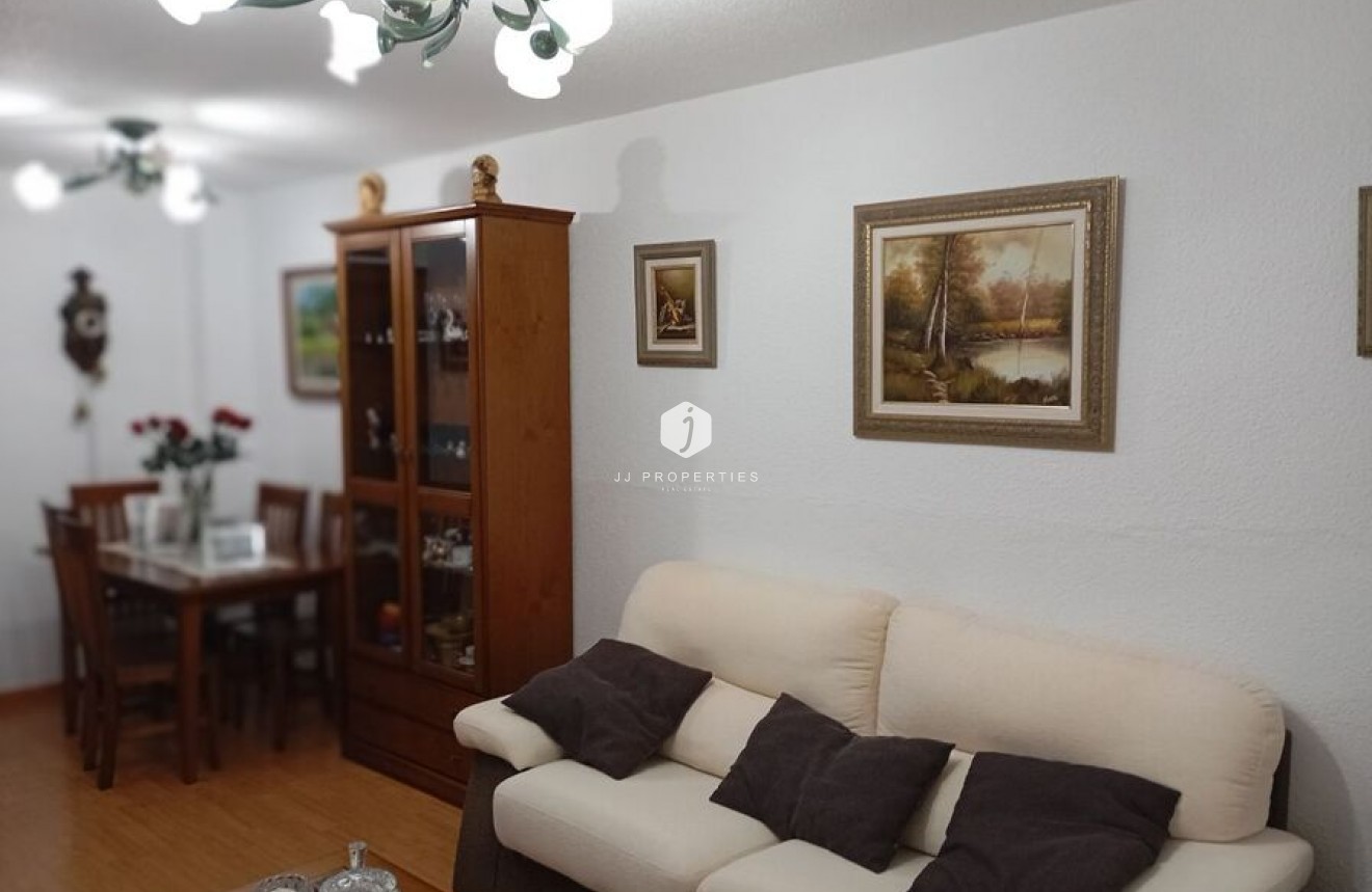 Tweedehands - Chalet -
Daya Vieja - Costa Blanca