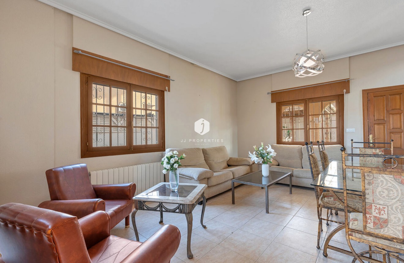 Aus zweiter Hand - Villa -
Ciudad Quesada