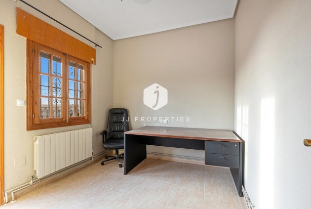 Aus zweiter Hand - Villa -
Ciudad Quesada