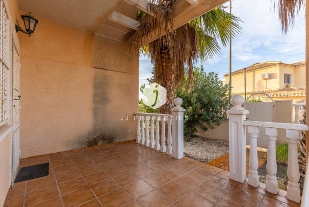 Aus zweiter Hand - Villa -
Ciudad Quesada