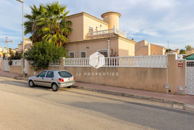 Aus zweiter Hand - Villa -
Ciudad Quesada