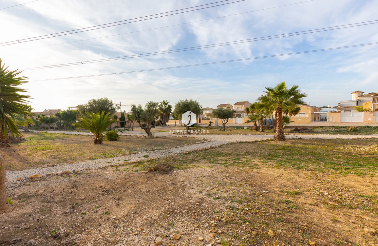 Aus zweiter Hand - Villa -
Ciudad Quesada