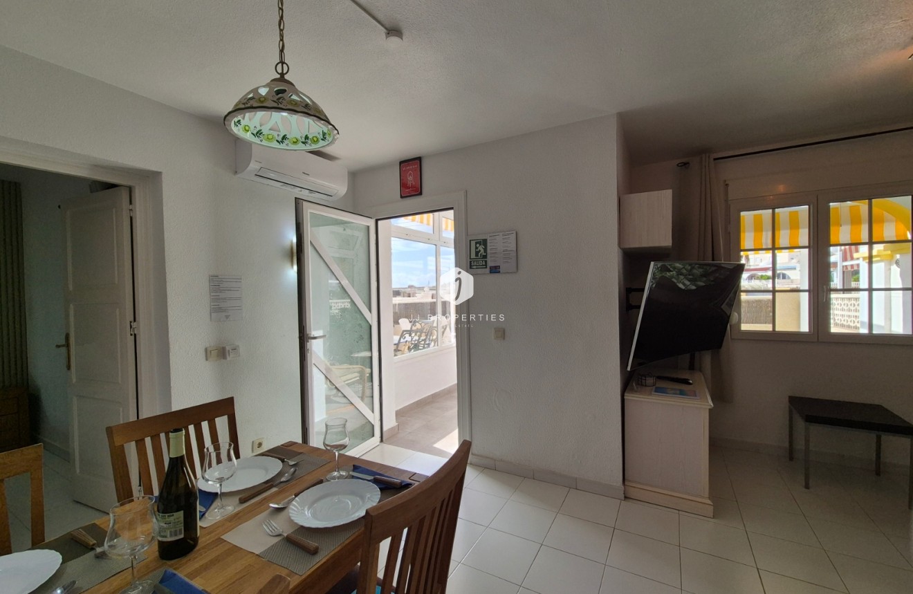 Tweedehands - Appartement / flat -
San Miguel de Salinas - Inland