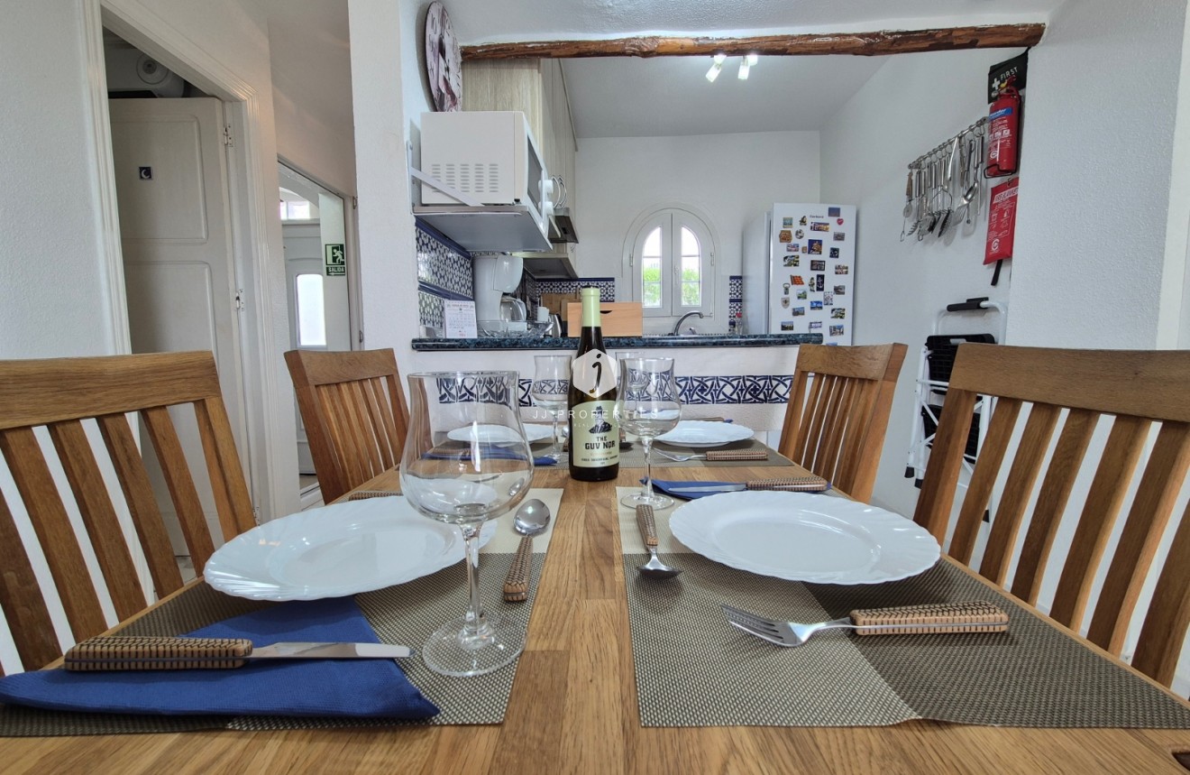 Tweedehands - Appartement / flat -
San Miguel de Salinas - Inland