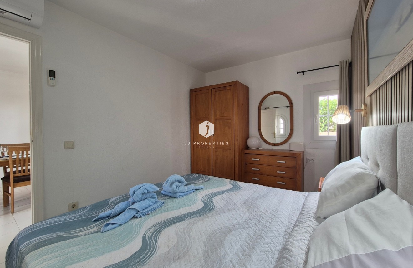 Tweedehands - Appartement / flat -
San Miguel de Salinas - Inland