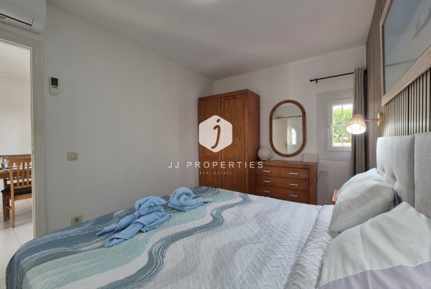 Tweedehands - Appartement / flat -
San Miguel de Salinas - Inland