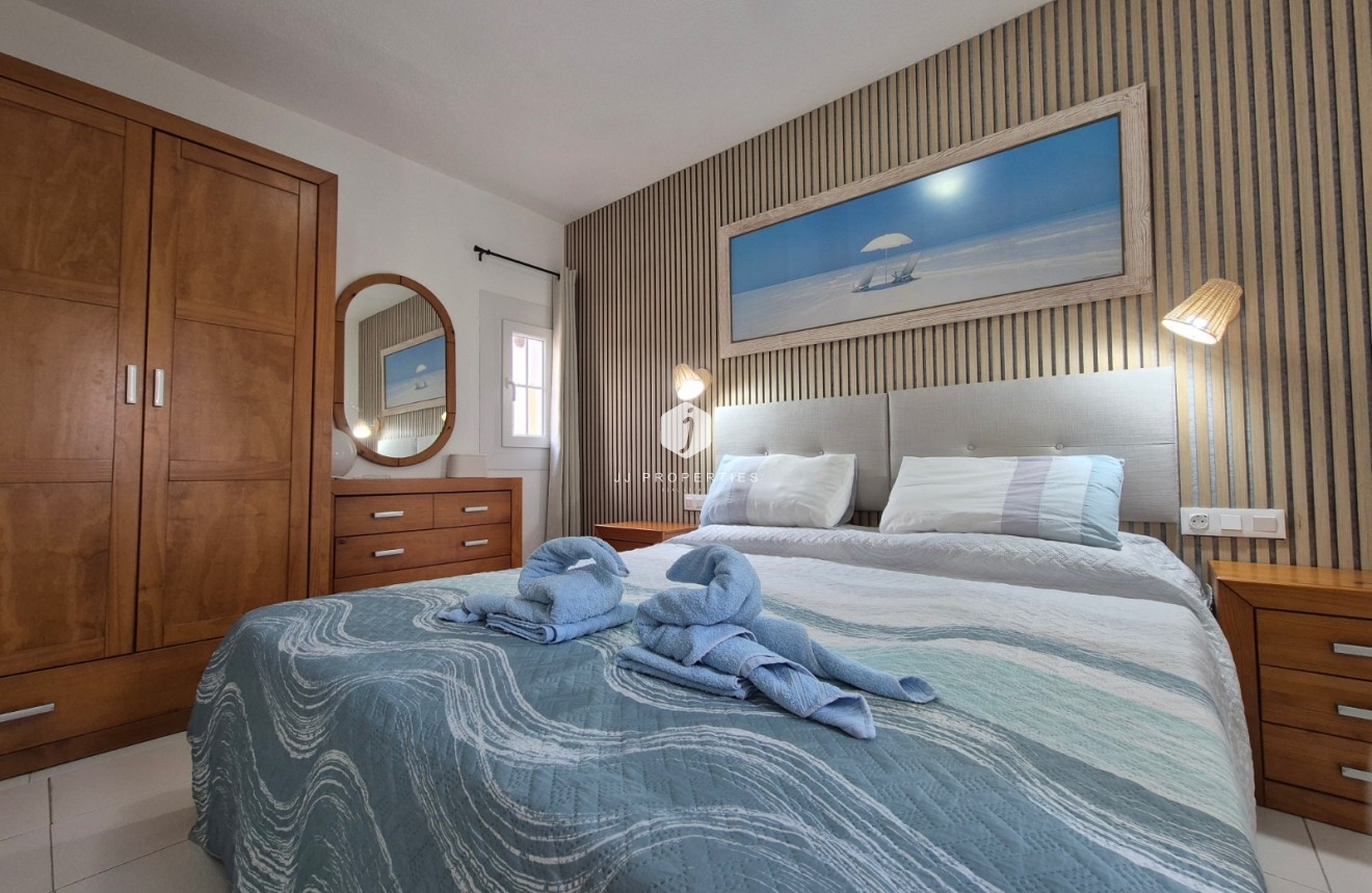 Tweedehands - Appartement / flat -
San Miguel de Salinas - Inland