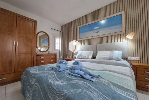 Tweedehands - Appartement / flat -
San Miguel de Salinas - Inland