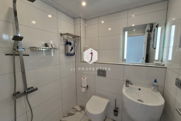 Tweedehands - Appartement / flat -
San Miguel de Salinas - Inland