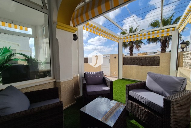 Tweedehands - Appartement / flat -
San Miguel de Salinas - Inland