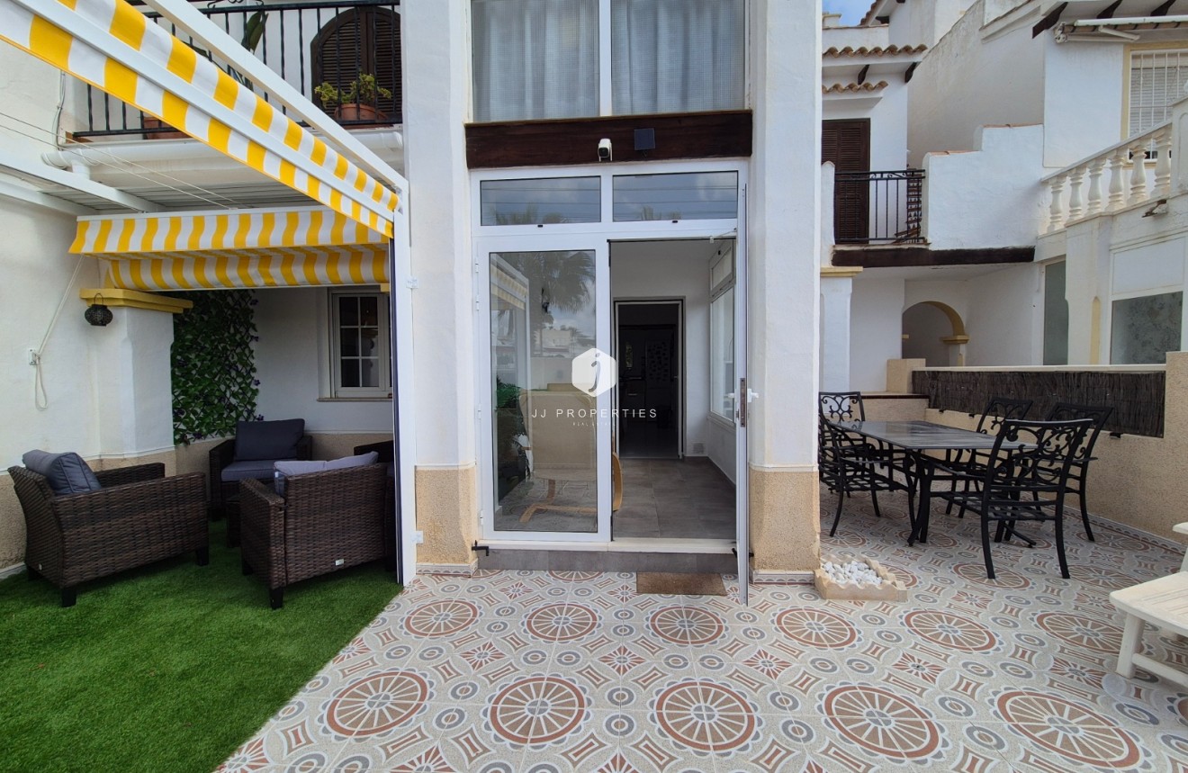 Tweedehands - Appartement / flat -
San Miguel de Salinas - Inland