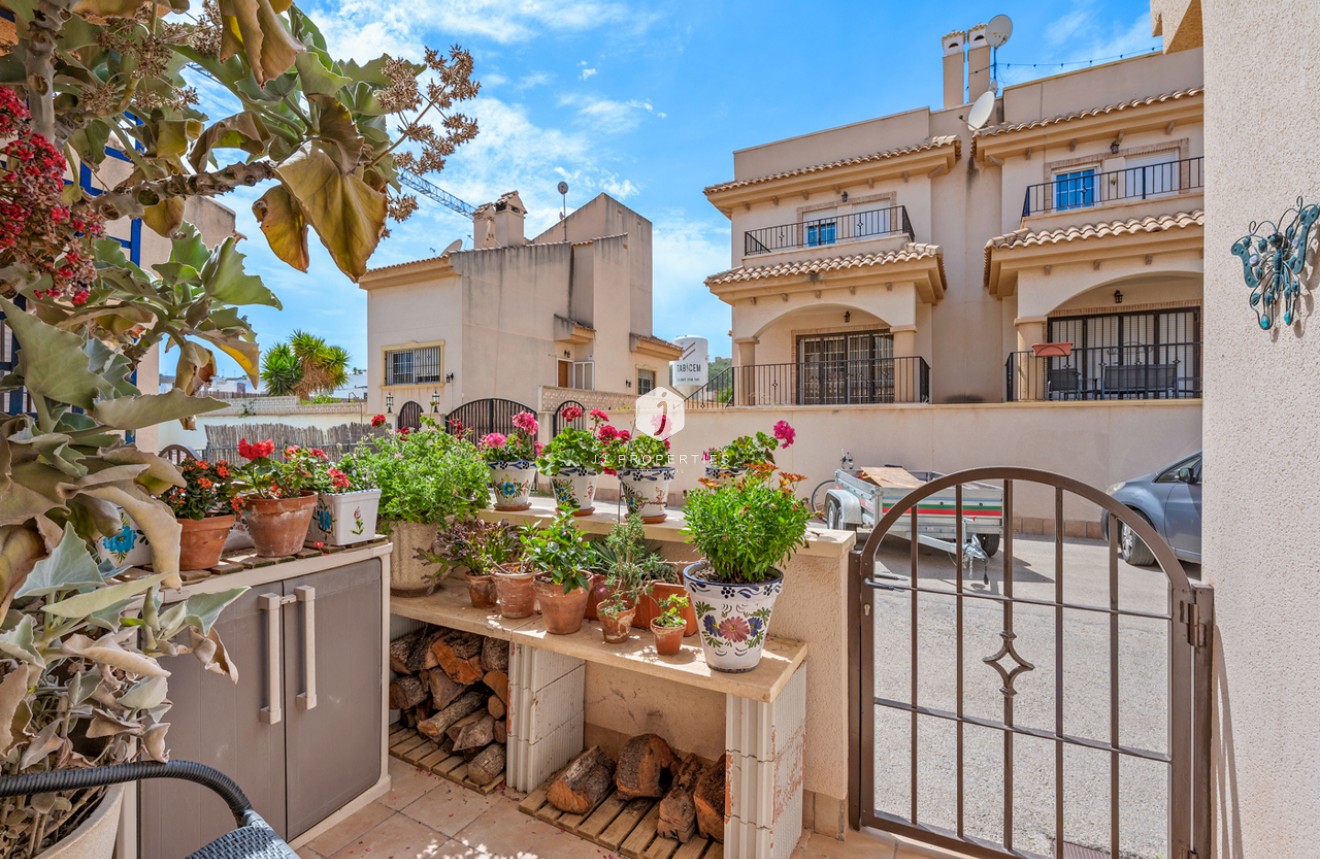 Tweedehands - Chalet -
San Miguel de Salinas - Inland