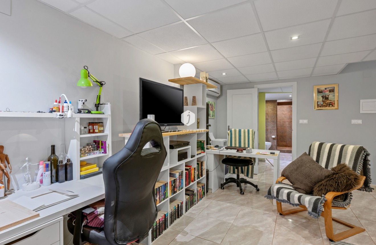 Tweedehands - Chalet -
San Miguel de Salinas - Inland