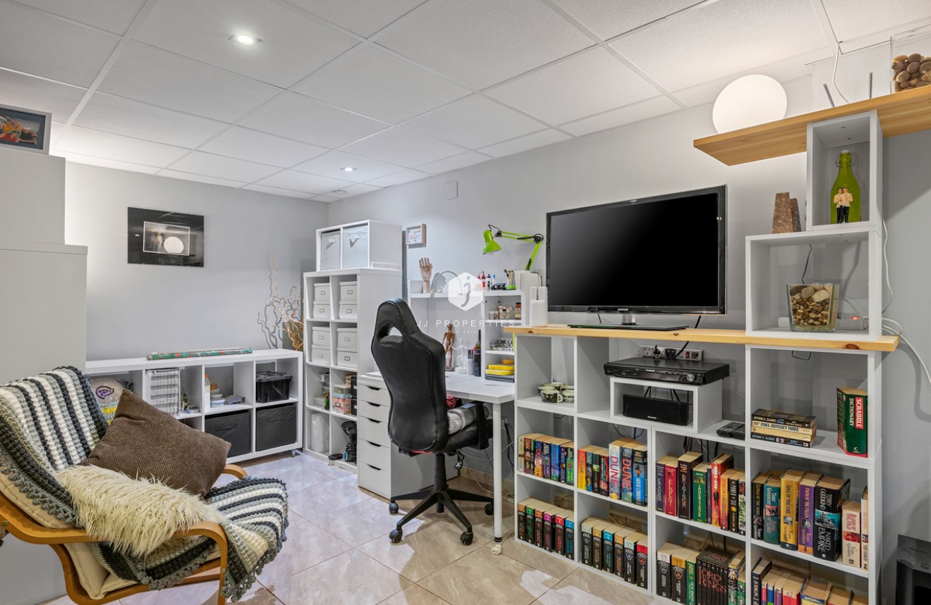 Tweedehands - Chalet -
San Miguel de Salinas - Inland