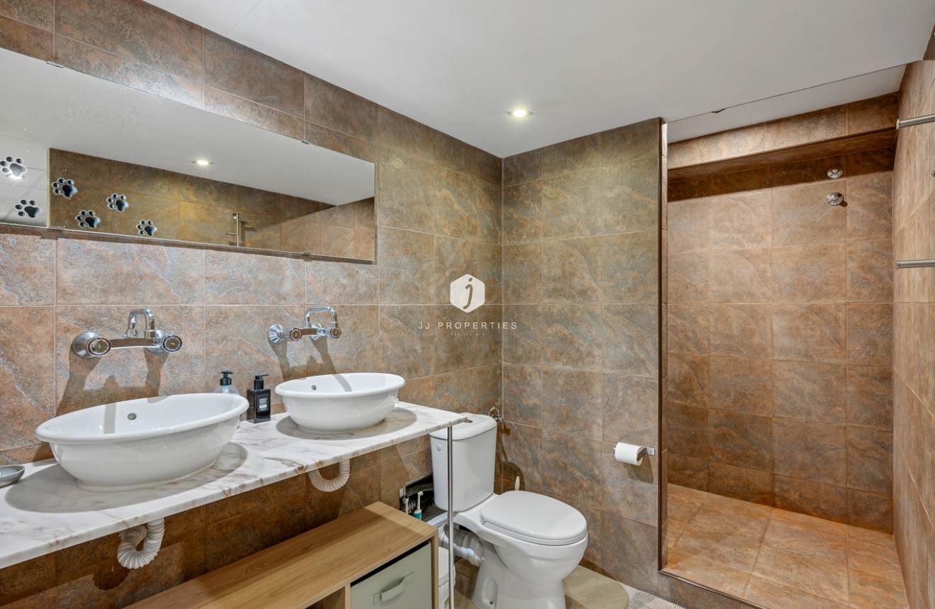 Tweedehands - Chalet -
San Miguel de Salinas - Inland