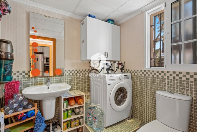 Tweedehands - Chalet -
San Miguel de Salinas - Inland