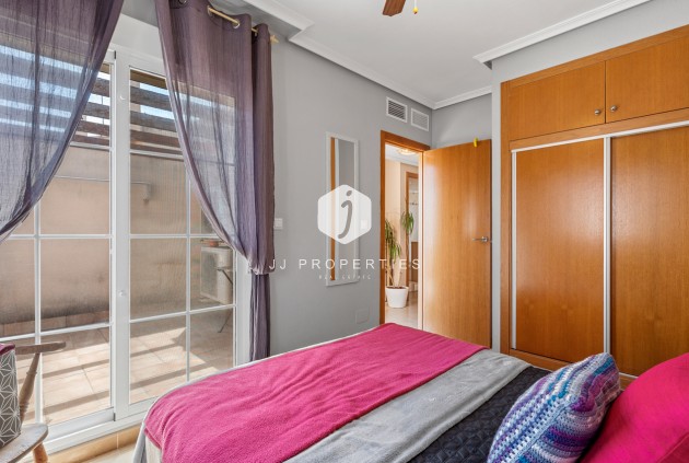 Tweedehands - Chalet -
San Miguel de Salinas - Inland