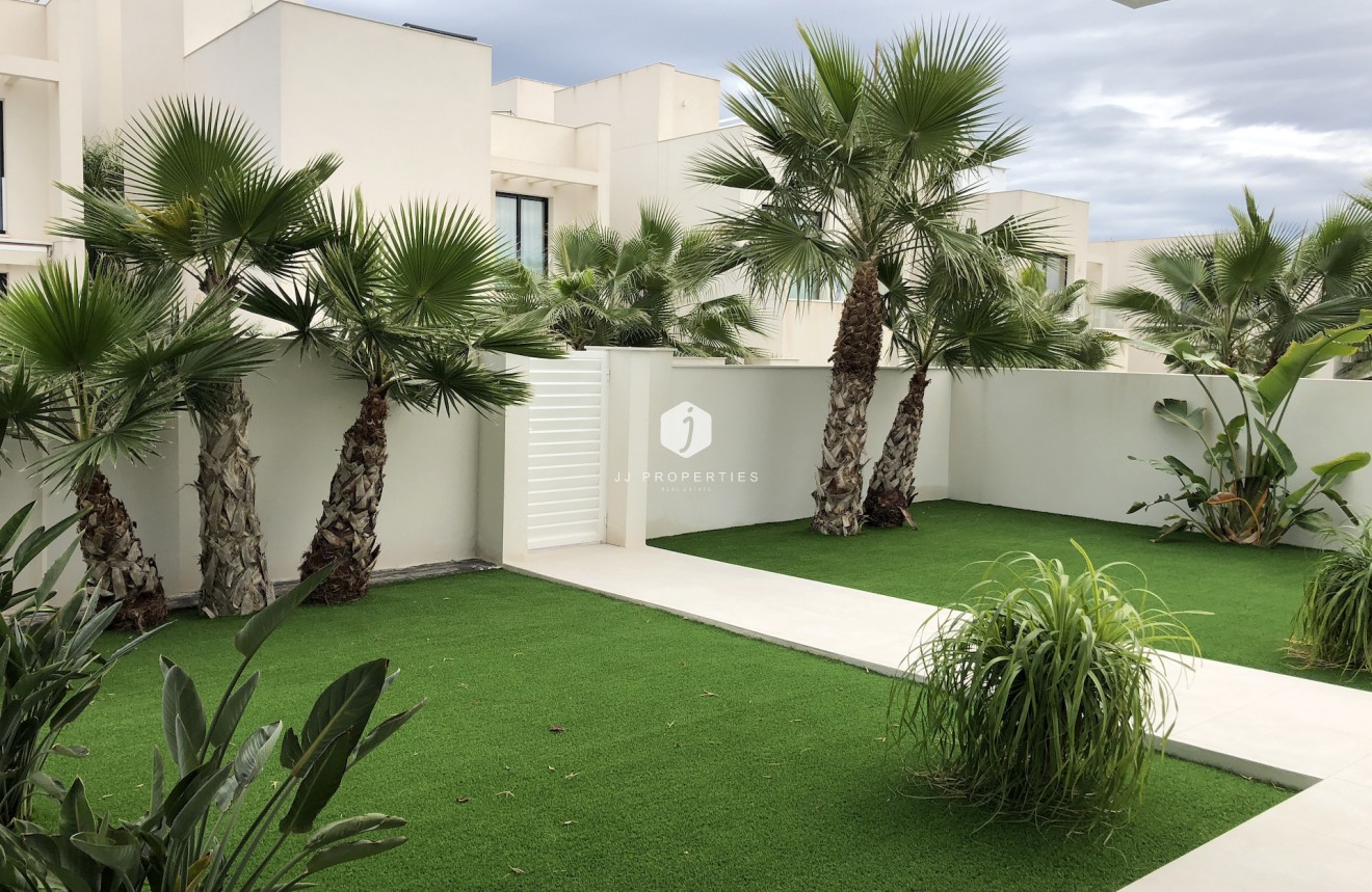 Tweedehands - Villa -
Rojales - Inland