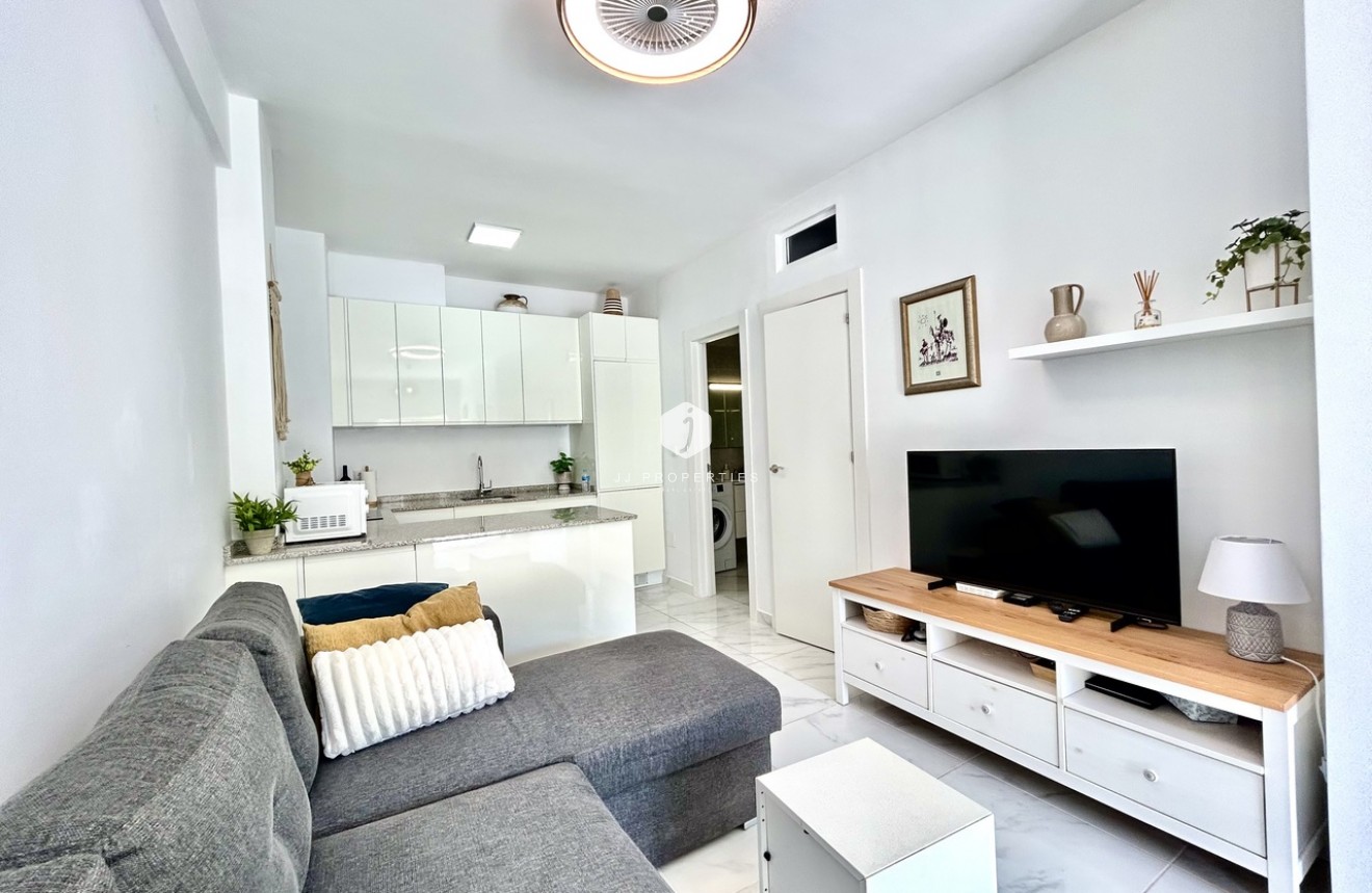 Tweedehands - Appartement / flat -
La Zenia - Costa Blanca