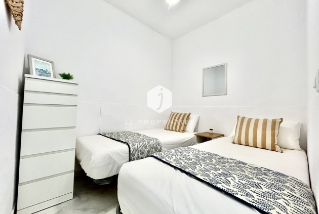 Tweedehands - Appartement / flat -
La Zenia - Costa Blanca