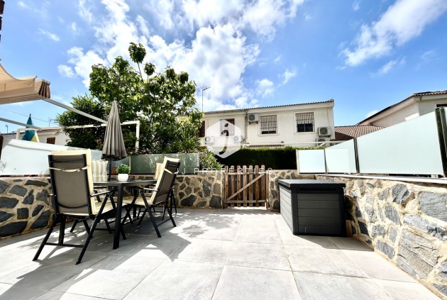 Tweedehands - Appartement / flat -
La Zenia - Costa Blanca