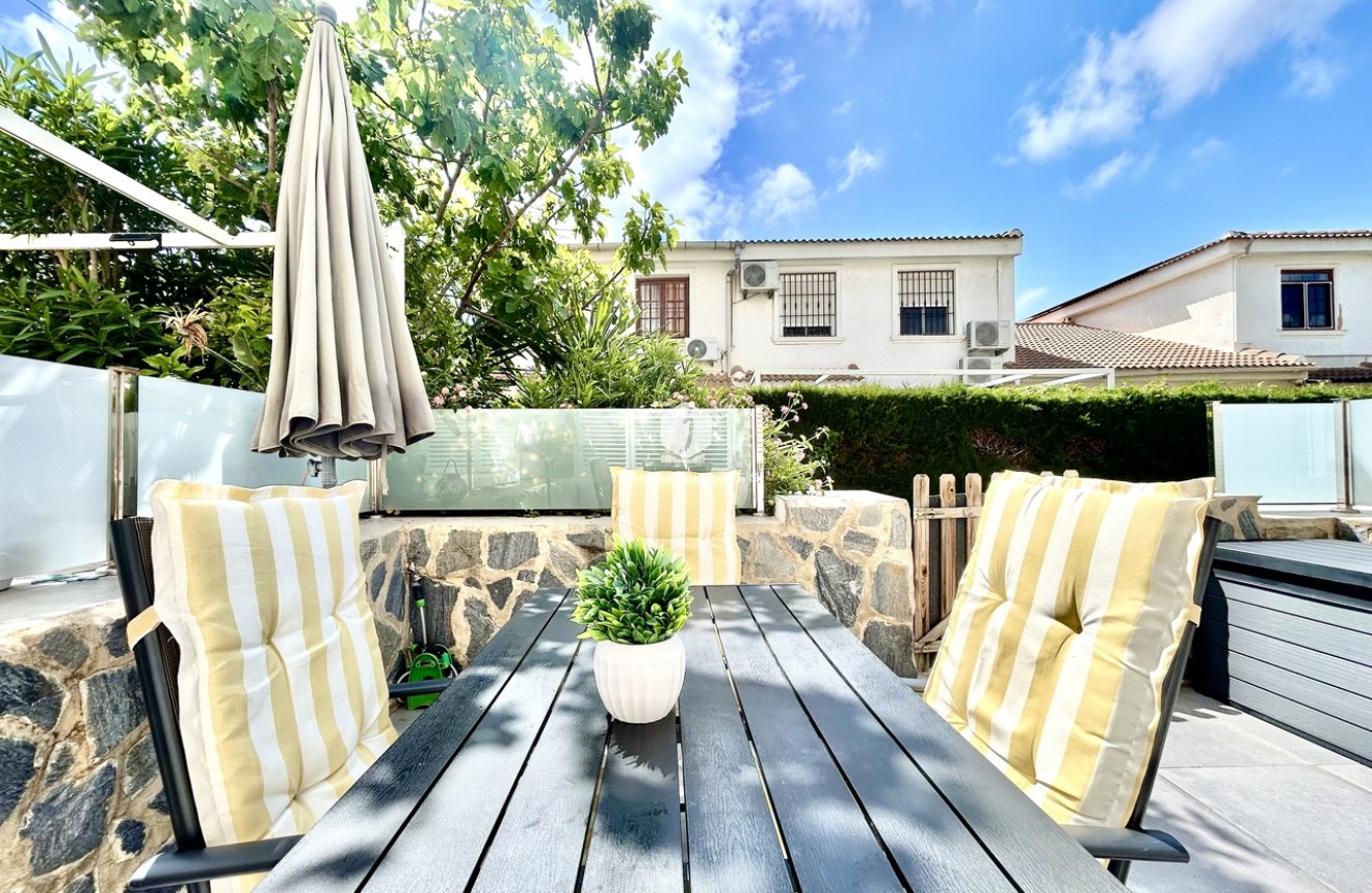 Tweedehands - Appartement / flat -
La Zenia - Costa Blanca