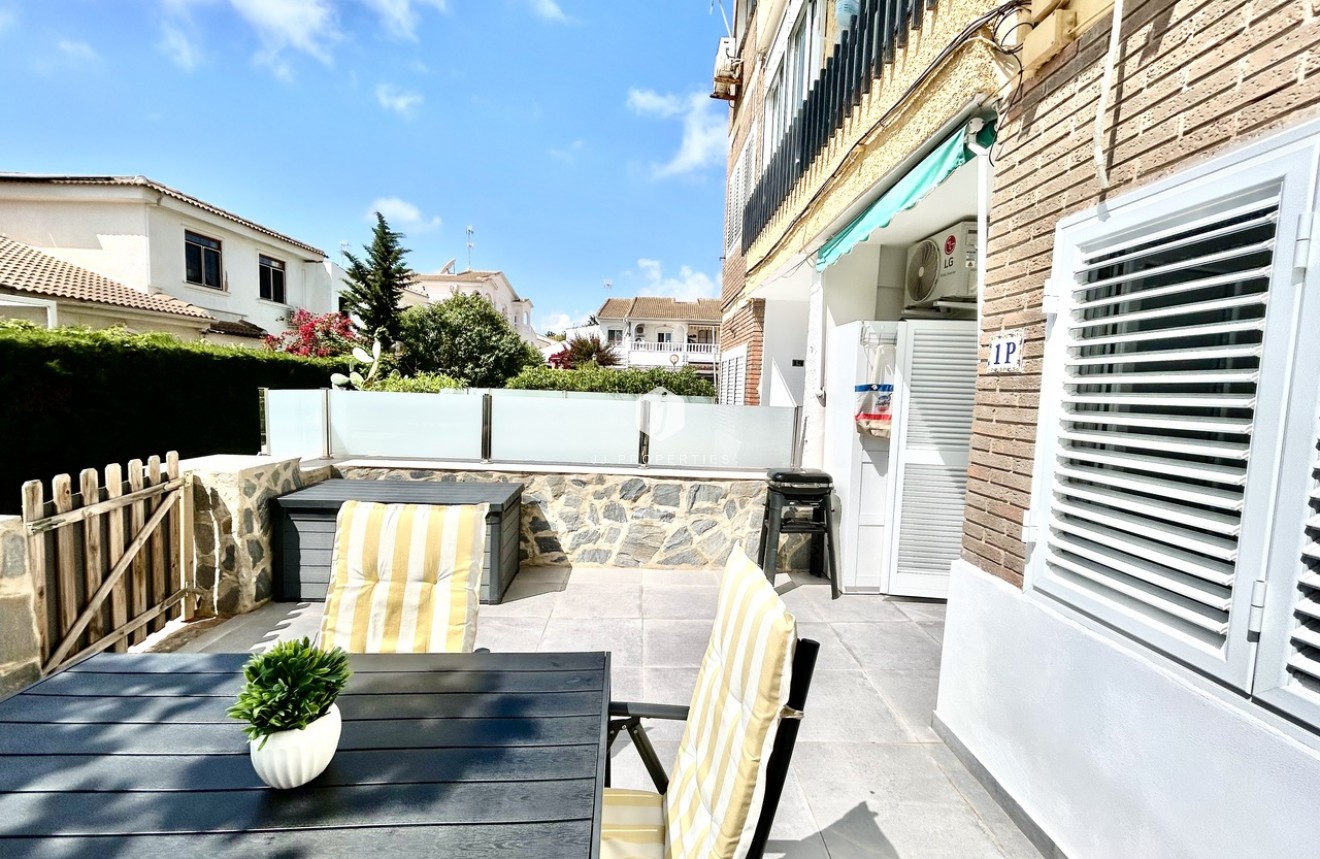 Tweedehands - Appartement / flat -
La Zenia - Costa Blanca