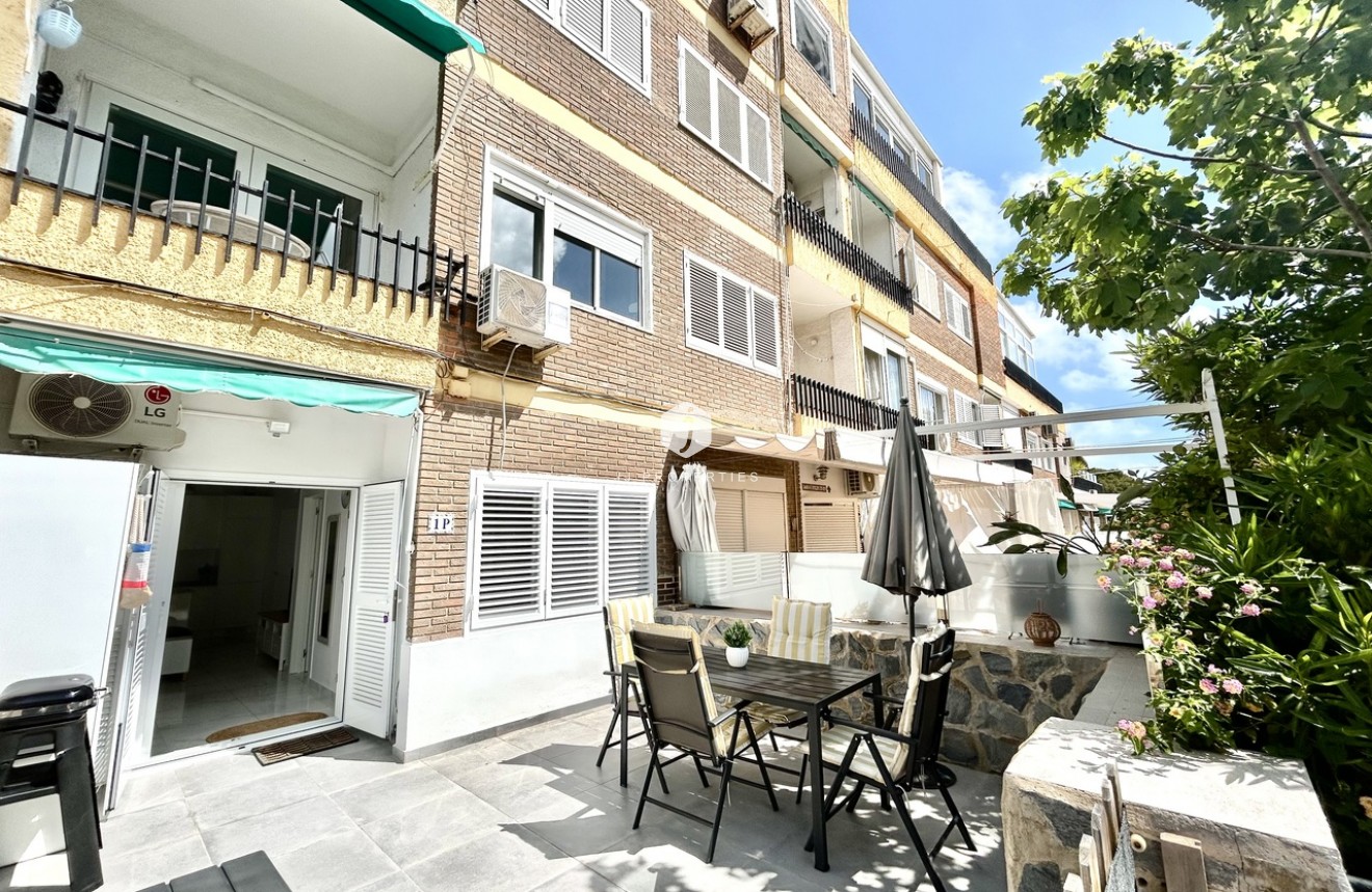 Tweedehands - Appartement / flat -
La Zenia - Costa Blanca