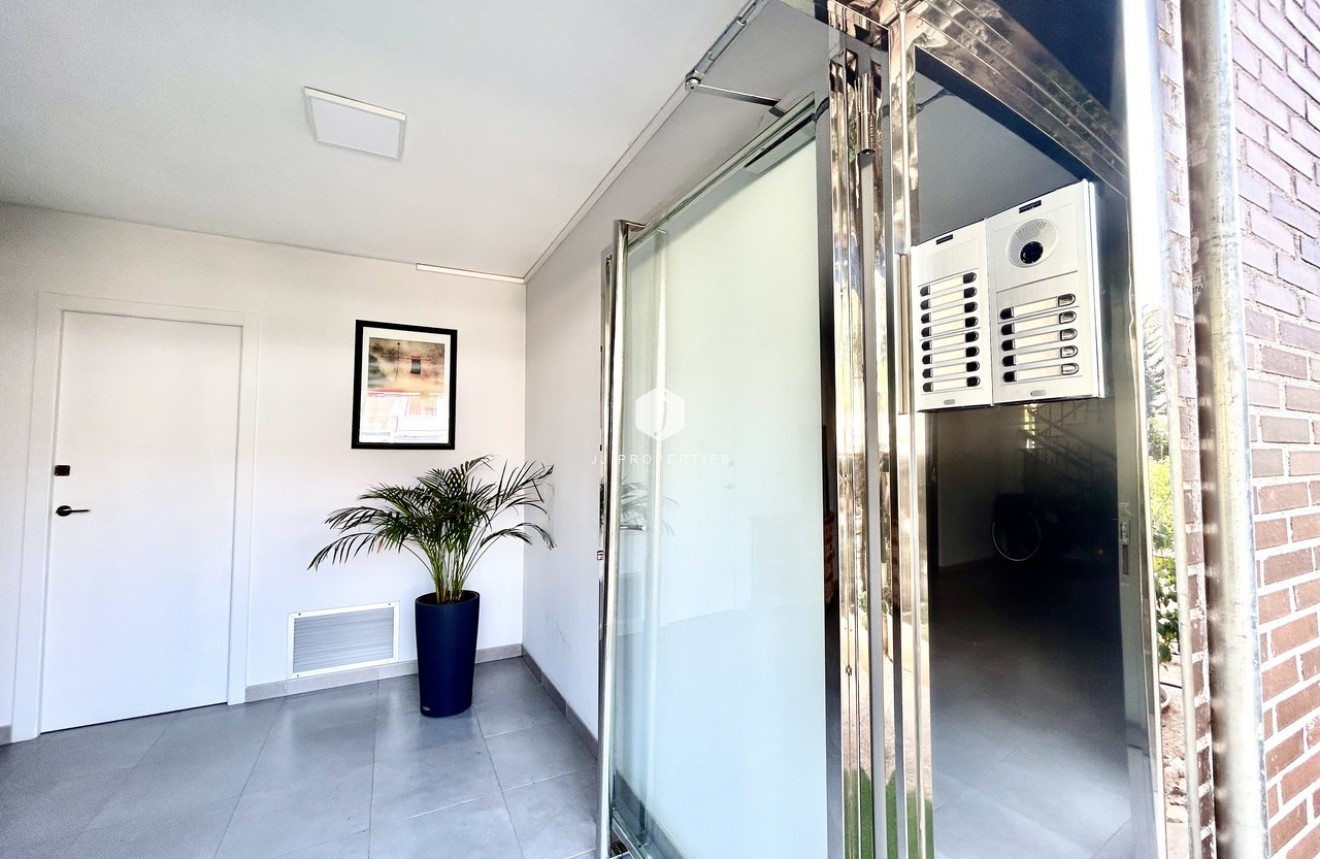 Tweedehands - Appartement / flat -
La Zenia - Costa Blanca