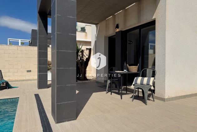 Tweedehands - Villa -
Rojales - Inland