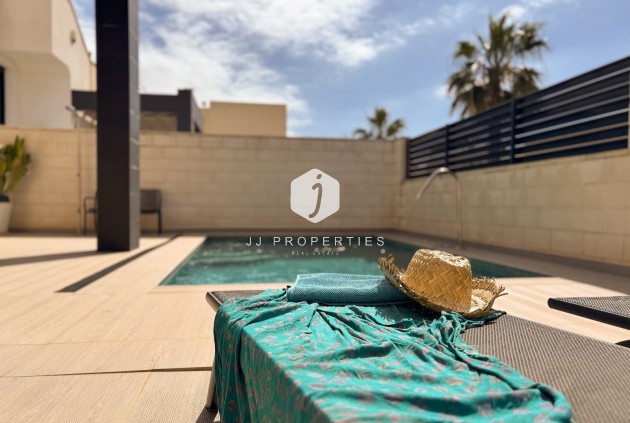 Tweedehands - Villa -
Rojales - Inland