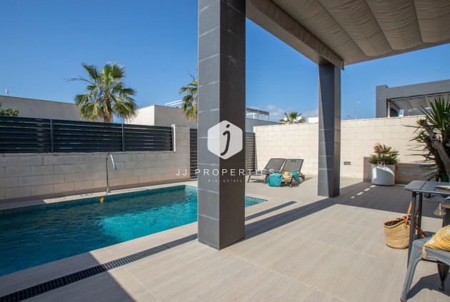 Tweedehands - Villa -
Rojales - Inland