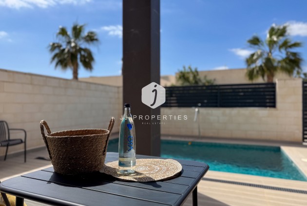 Tweedehands - Villa -
Rojales - Inland