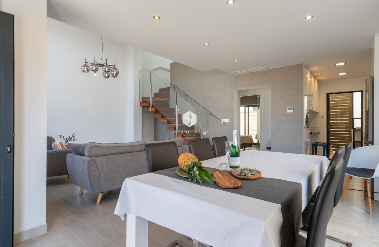 Tweedehands - Villa -
Rojales - Inland