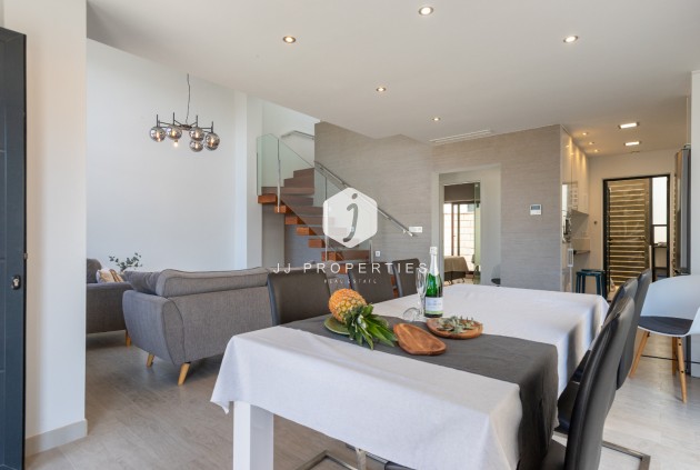 Tweedehands - Villa -
Rojales - Inland