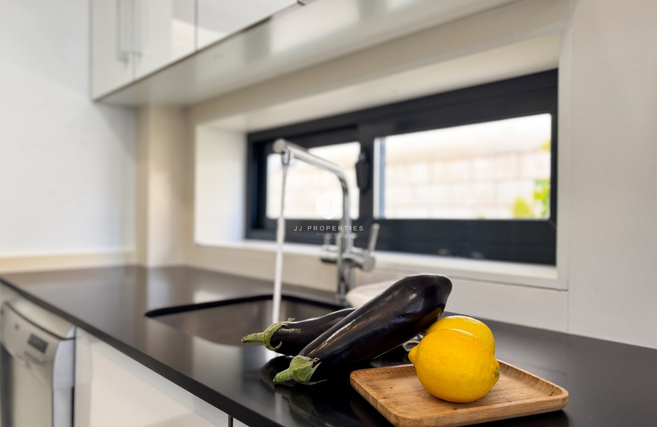 Tweedehands - Villa -
Rojales - Inland