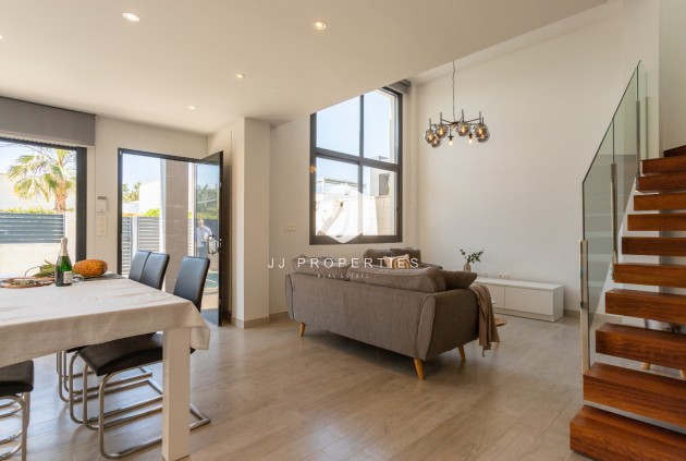 Tweedehands - Villa -
Rojales - Inland