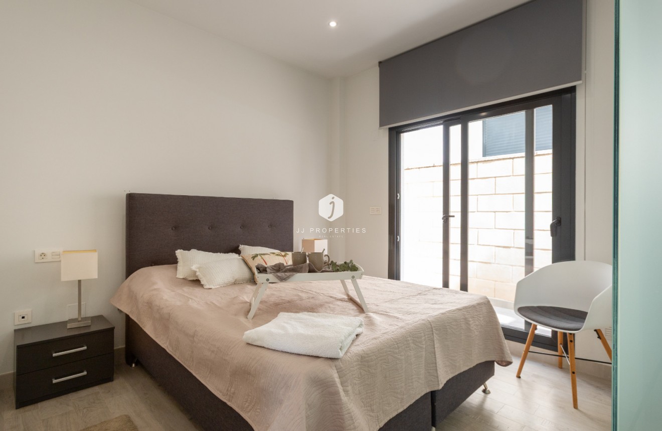 Tweedehands - Villa -
Rojales - Inland