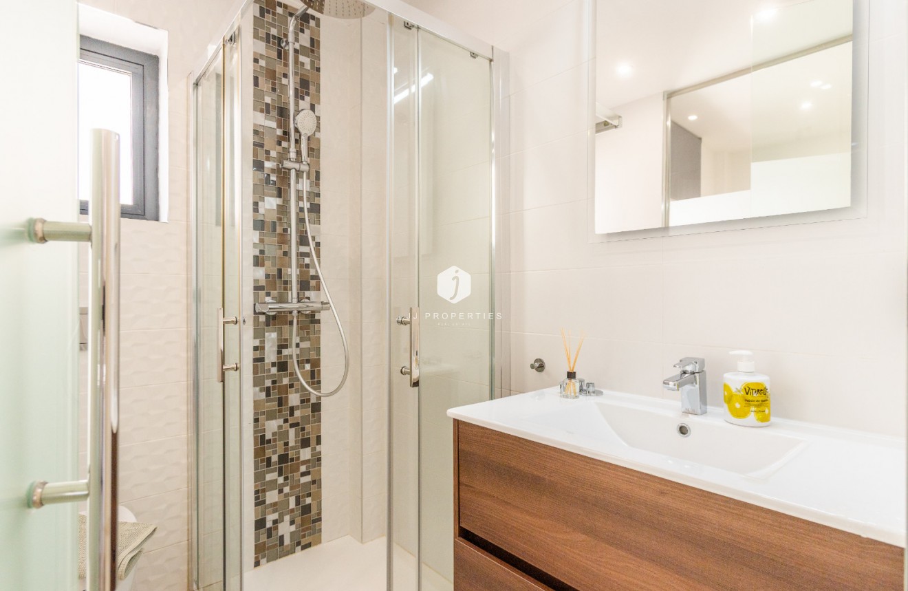 Tweedehands - Villa -
Rojales - Inland