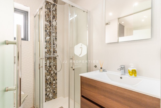 Tweedehands - Villa -
Rojales - Inland