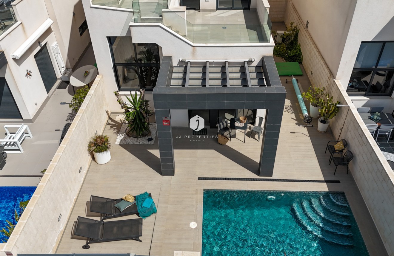 Tweedehands - Villa -
Rojales - Inland