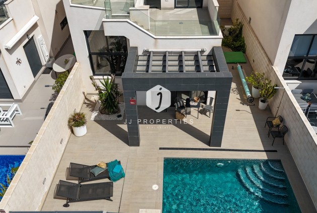 Tweedehands - Villa -
Rojales - Inland