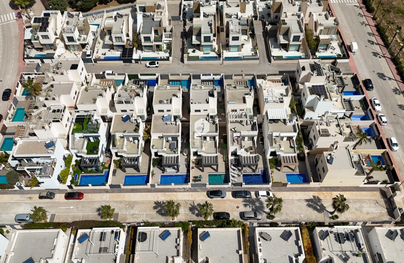 Tweedehands - Villa -
Rojales - Inland