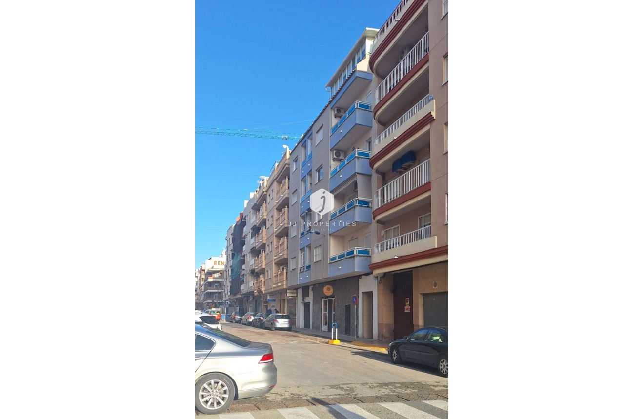 Tweedehands - Appartement / flat -
Torrevieja - Costa Blanca