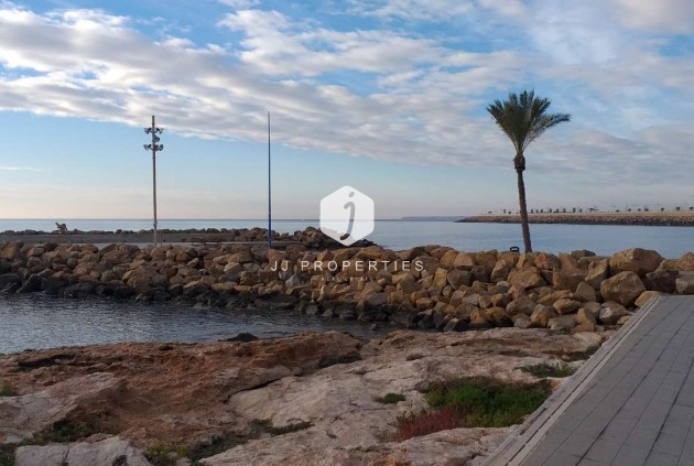 Tweedehands - Appartement / flat -
Torrevieja - Costa Blanca