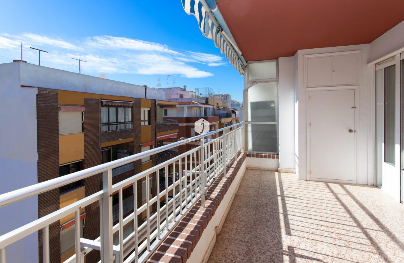 Tweedehands - Penthouse -
Torrevieja - Playa del Cura