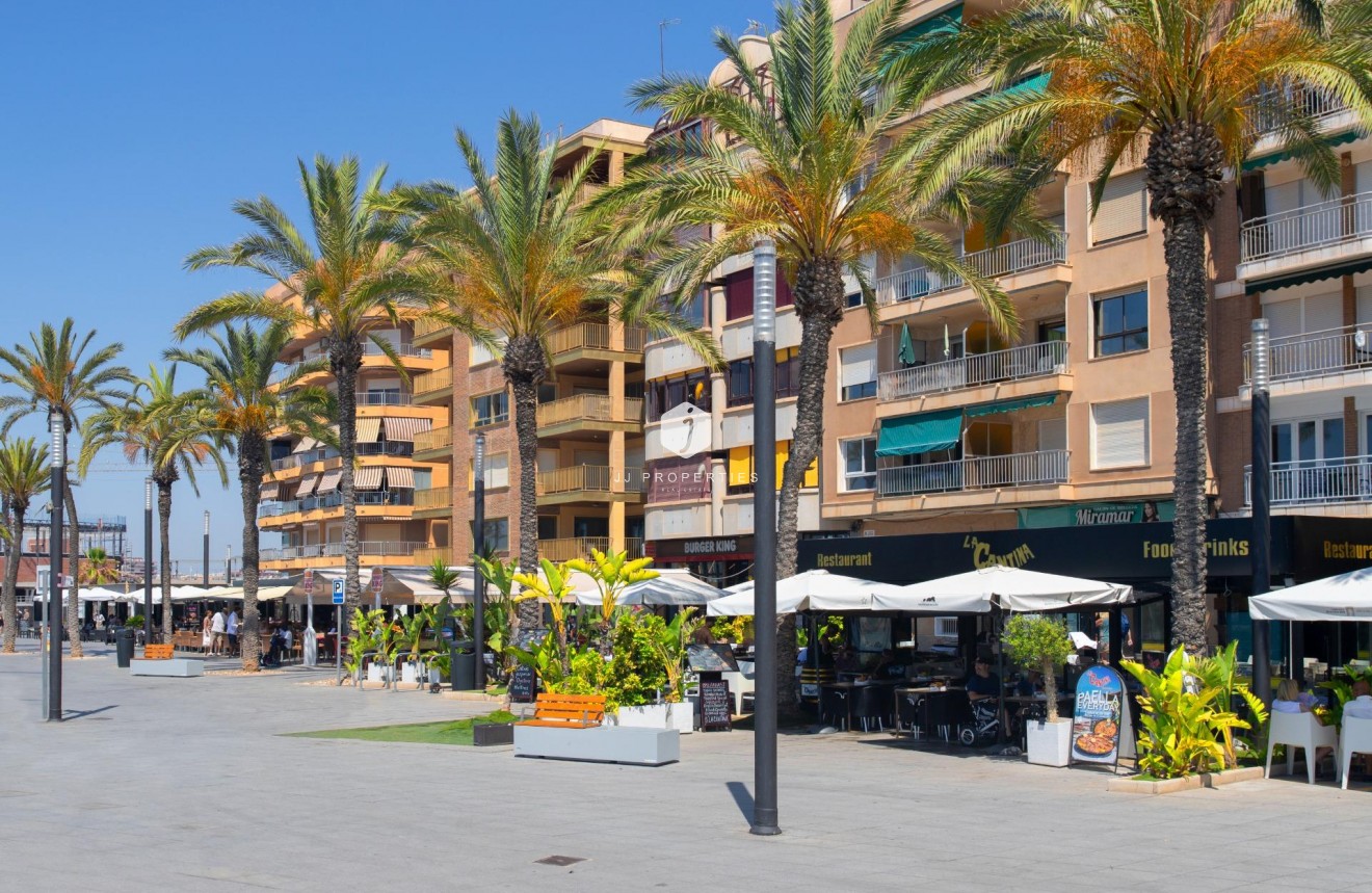 Tweedehands - Penthouse -
Torrevieja - Playa del Cura