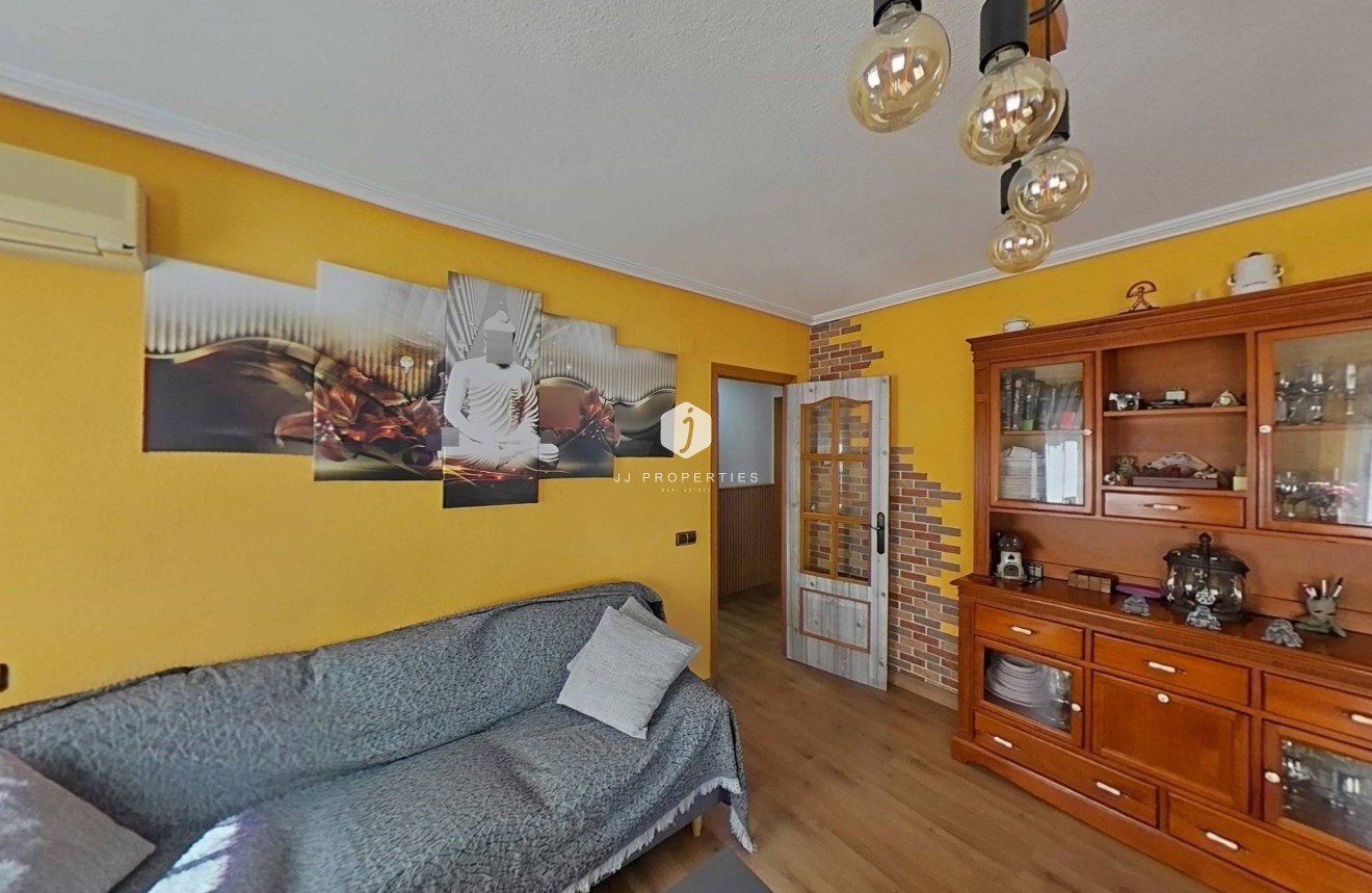 Tweedehands - Villa -
Torrevieja - Los Balcones