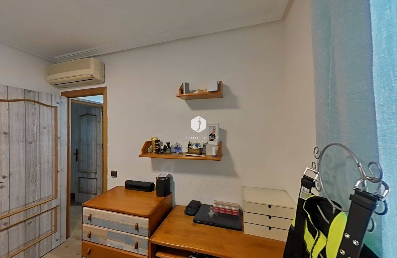 Tweedehands - Villa -
Torrevieja - Los Balcones