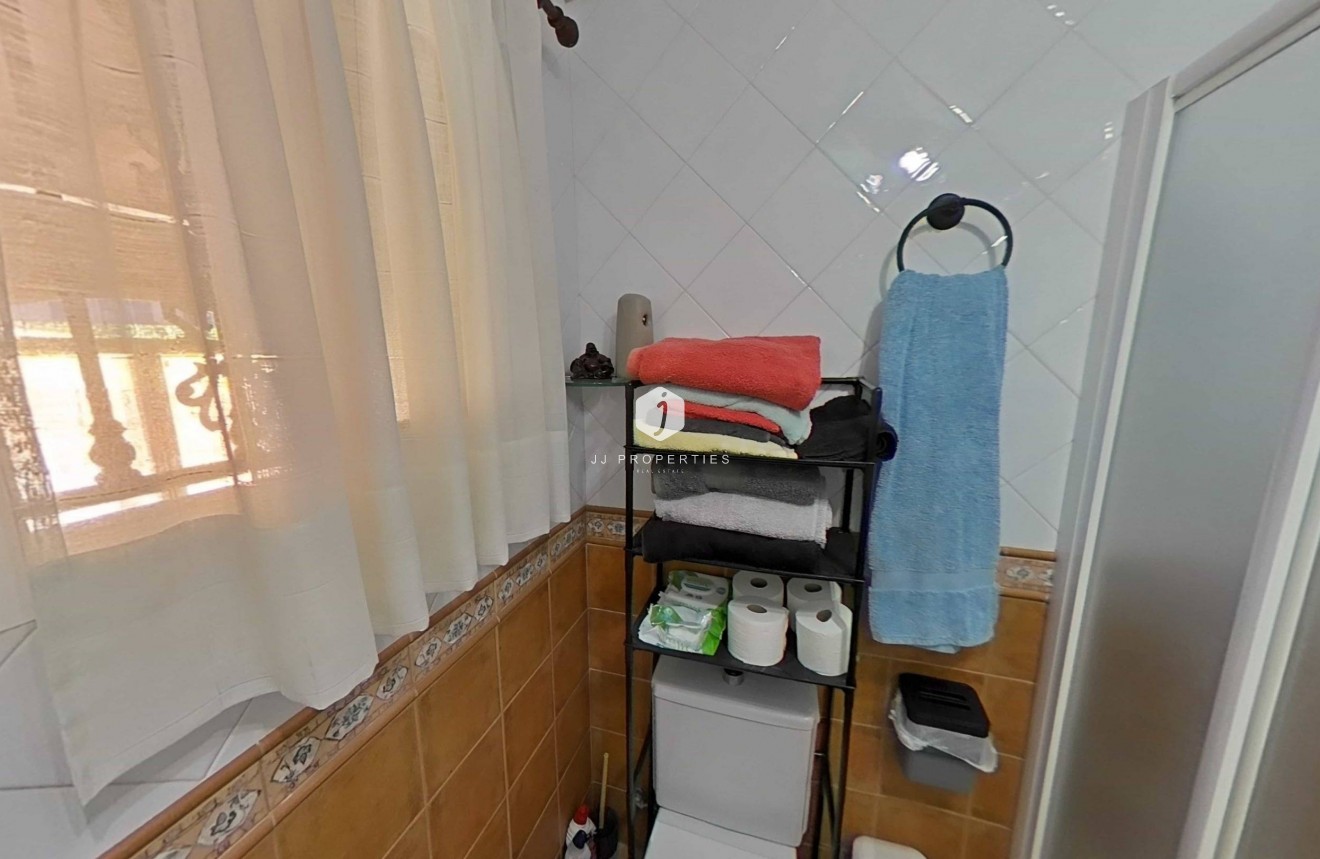 Tweedehands - Villa -
Torrevieja - Los Balcones